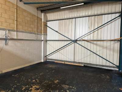 Industrial Unit in Thorpe - photo 3