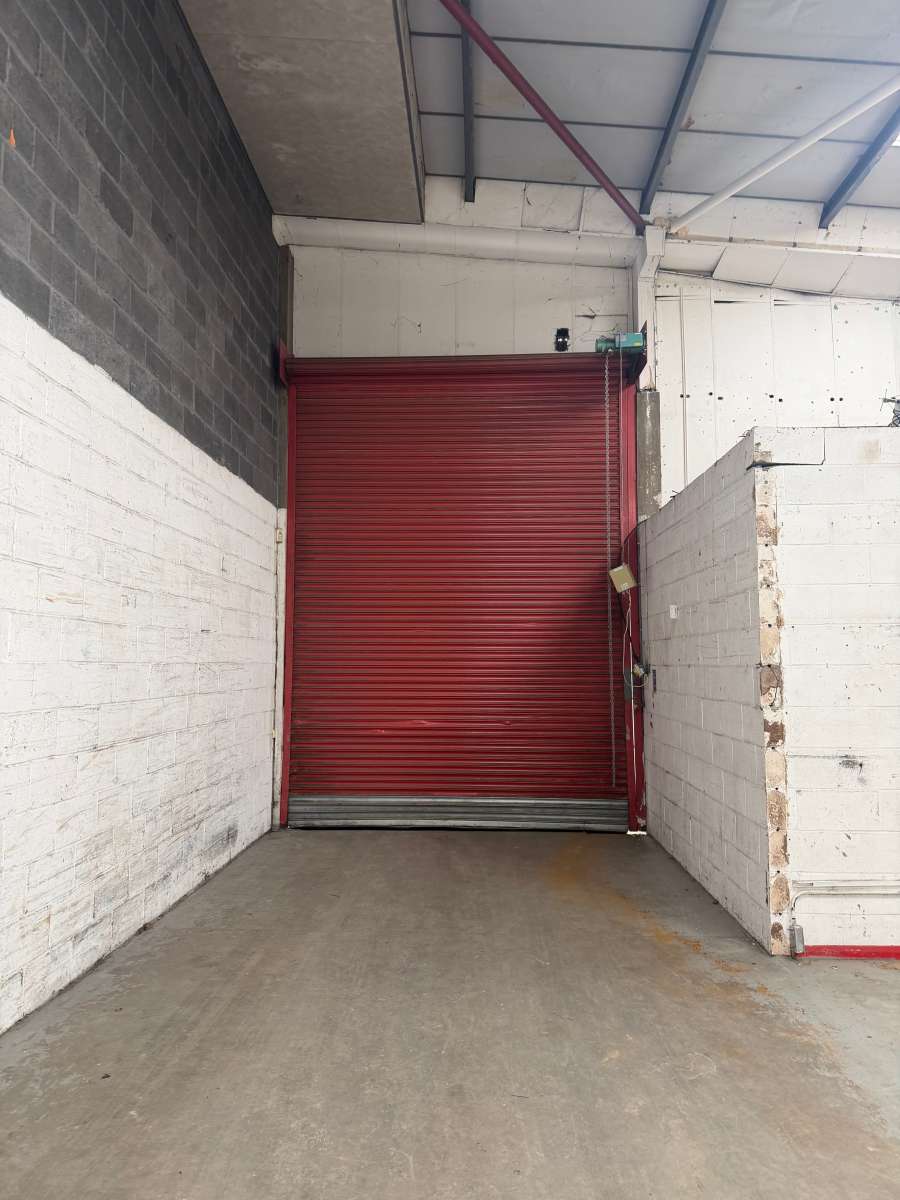 Industrial Unit in London - photo 3