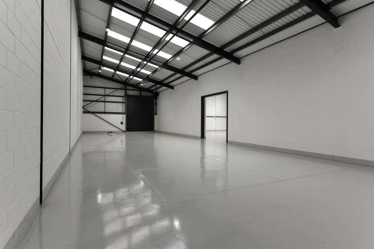 Industrial Unit in London - photo 4