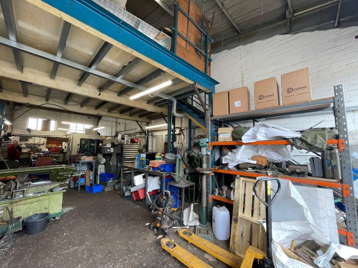 Industrial Unit in Egham - photo 4