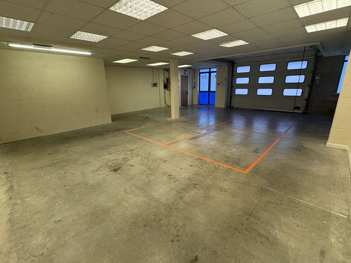 Industrial Unit in Southampton - photo 4