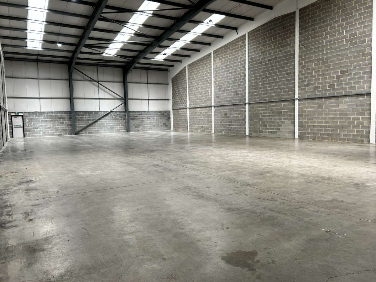 Industrial Unit in Cheltenham - photo 4
