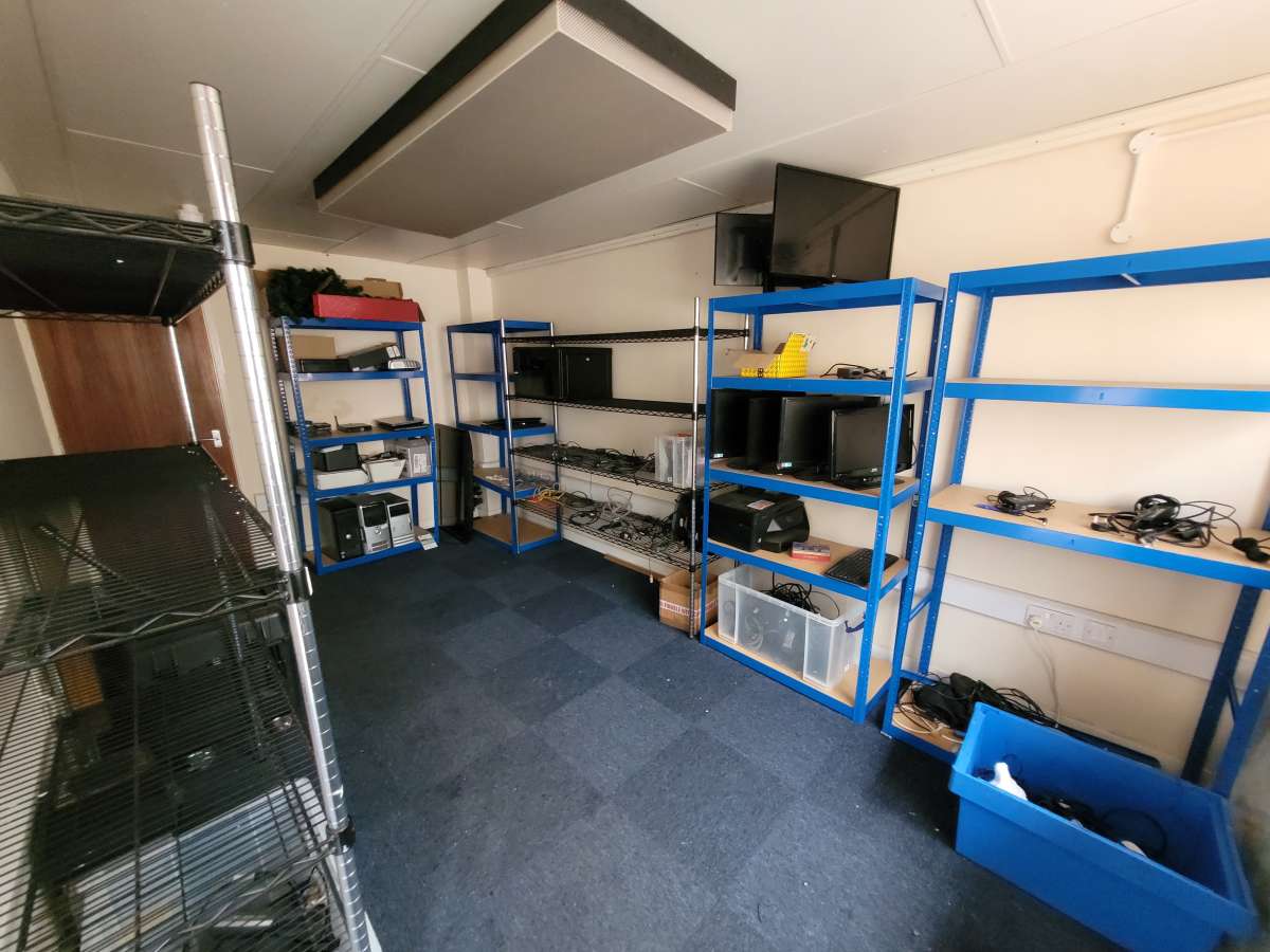 Industrial Unit in St Ives (Cambs) - photo 3