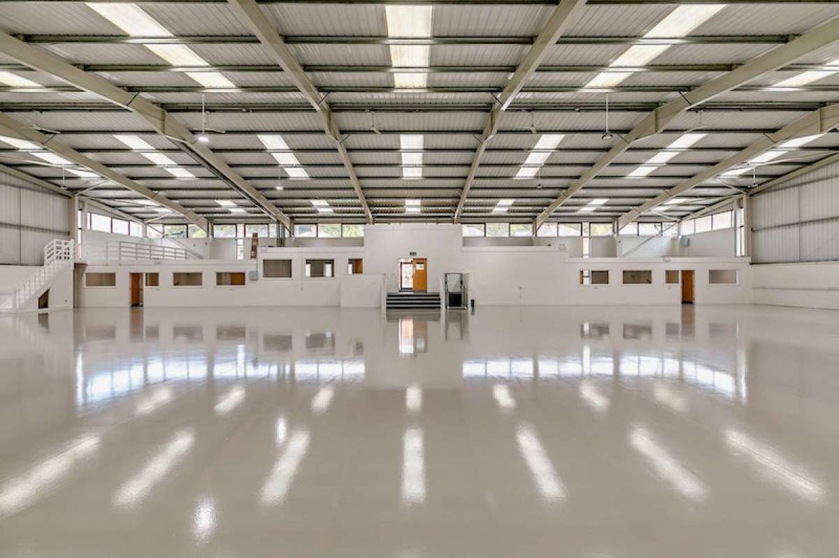 Industrial Unit in Hebden Bridge - photo 3