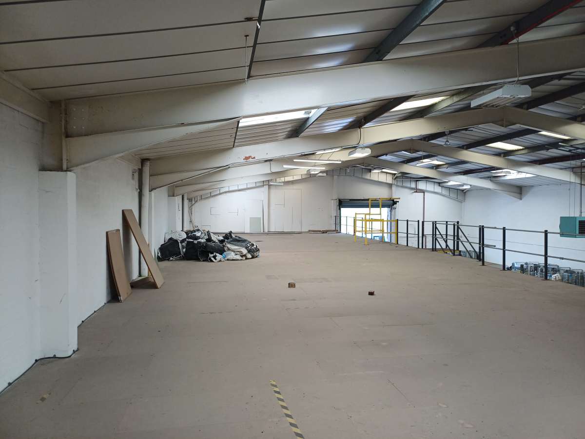Industrial Unit in Plymouth - photo 4