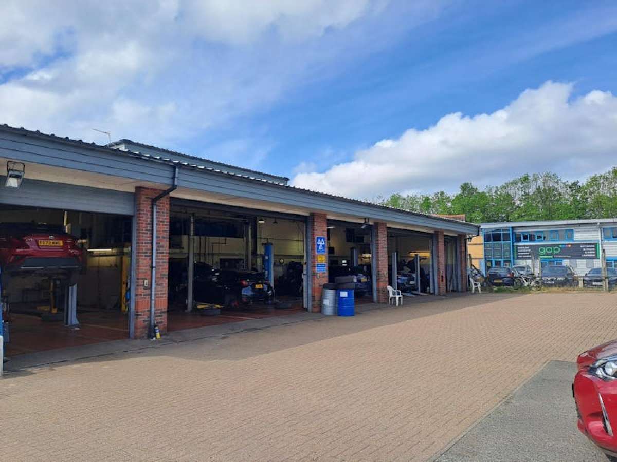 Industrial Unit in Uckfield - photo 2
