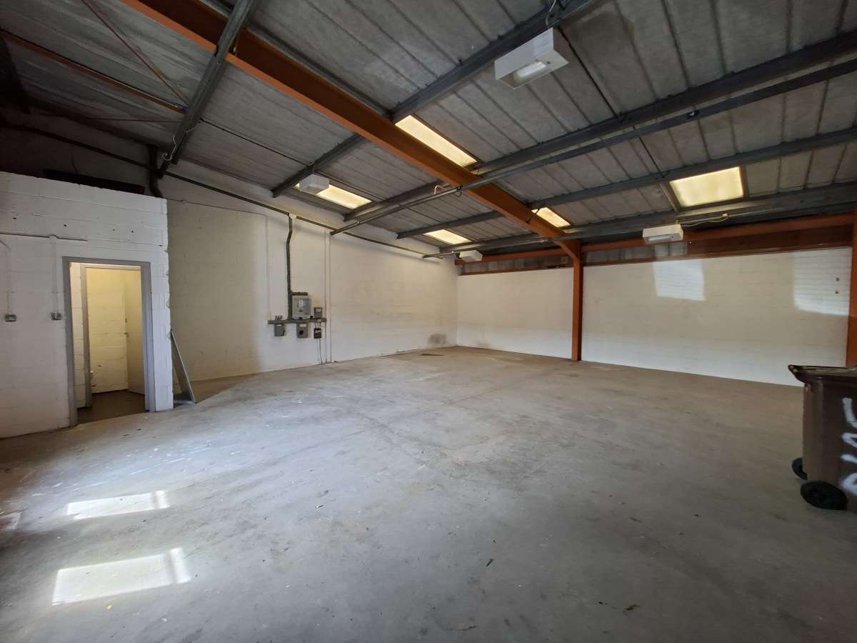 Industrial Unit in Stirling - photo 2