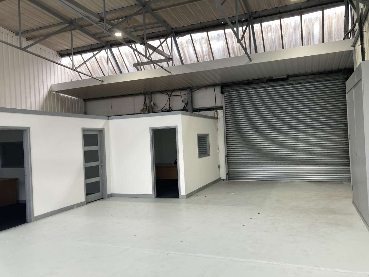 Industrial Unit in Telford - photo 2