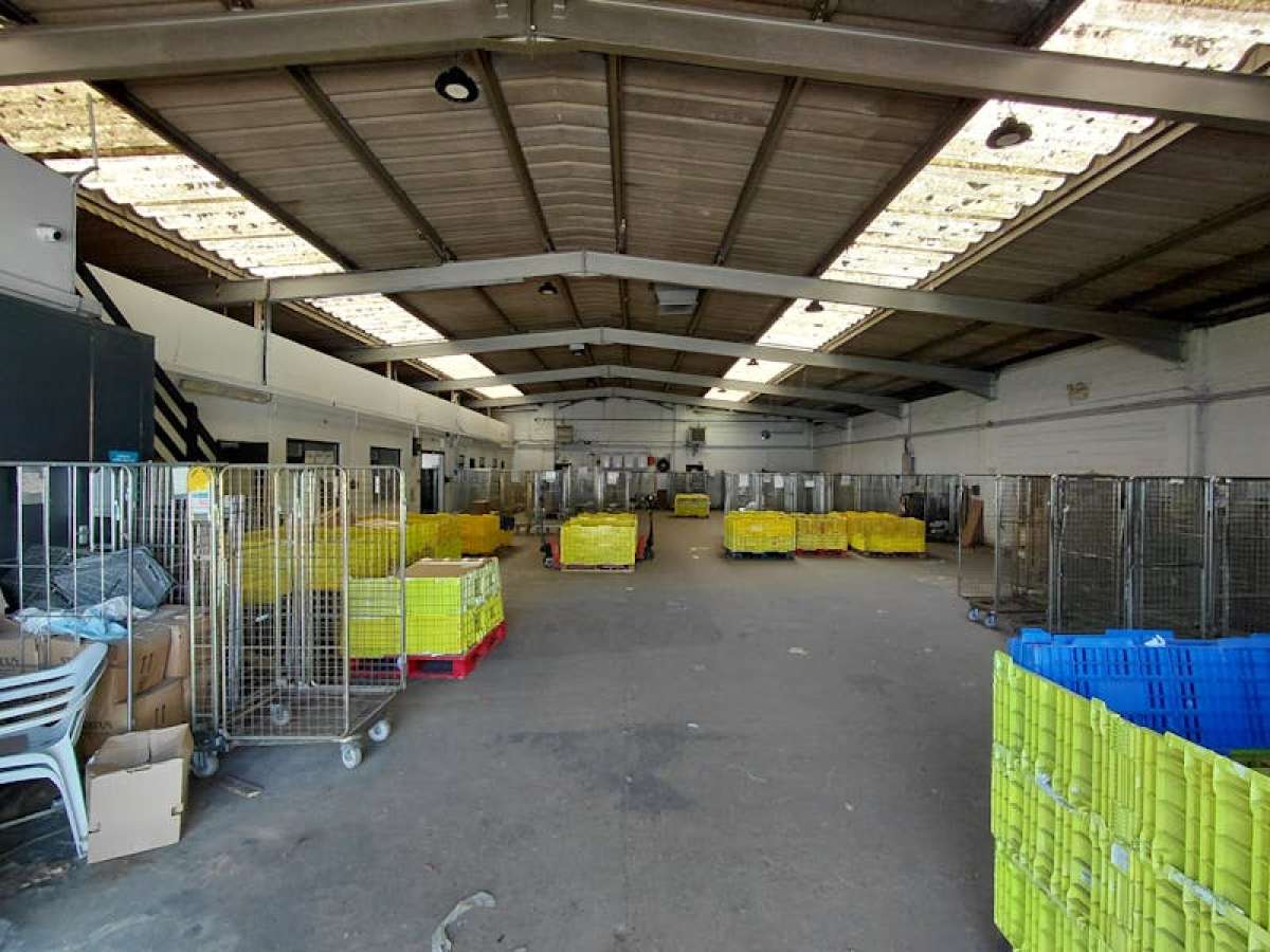 Industrial Unit in Wimborne - photo 2