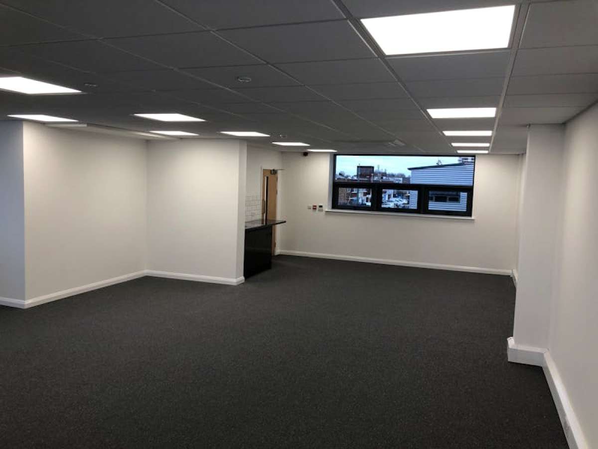 Industrial Unit in Leyton - photo 3