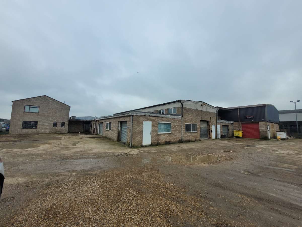 Industrial in St. Ives