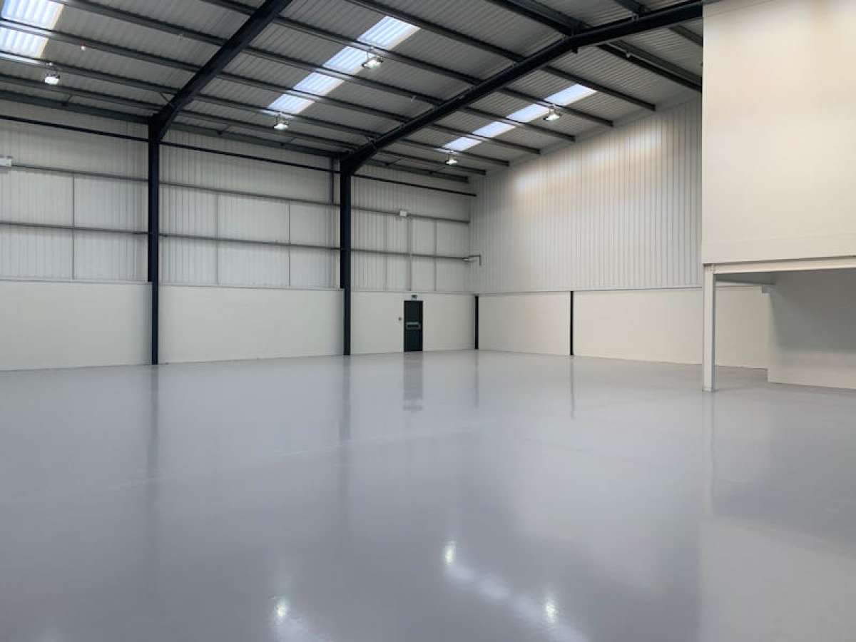 Industrial Unit in Fareham - photo 2