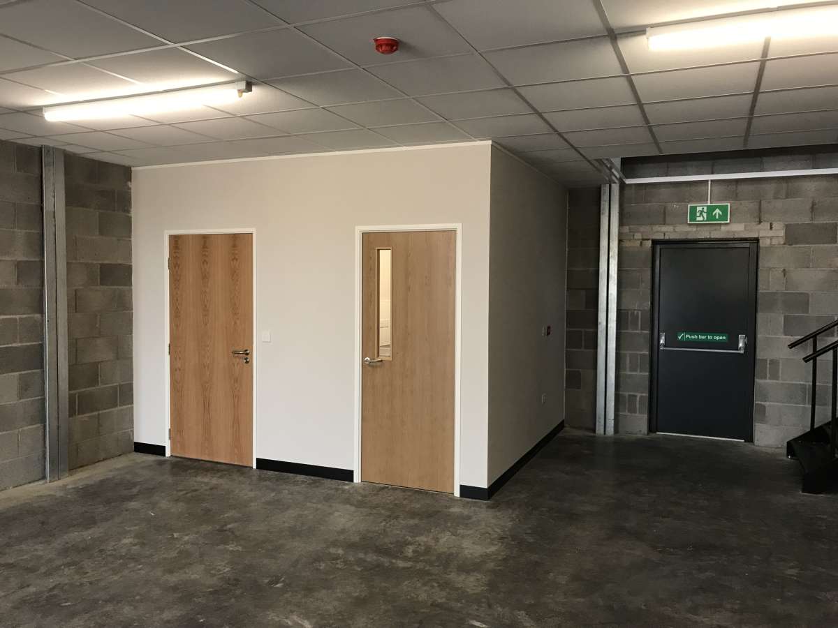 Industrial Unit in Wroxton - photo 2