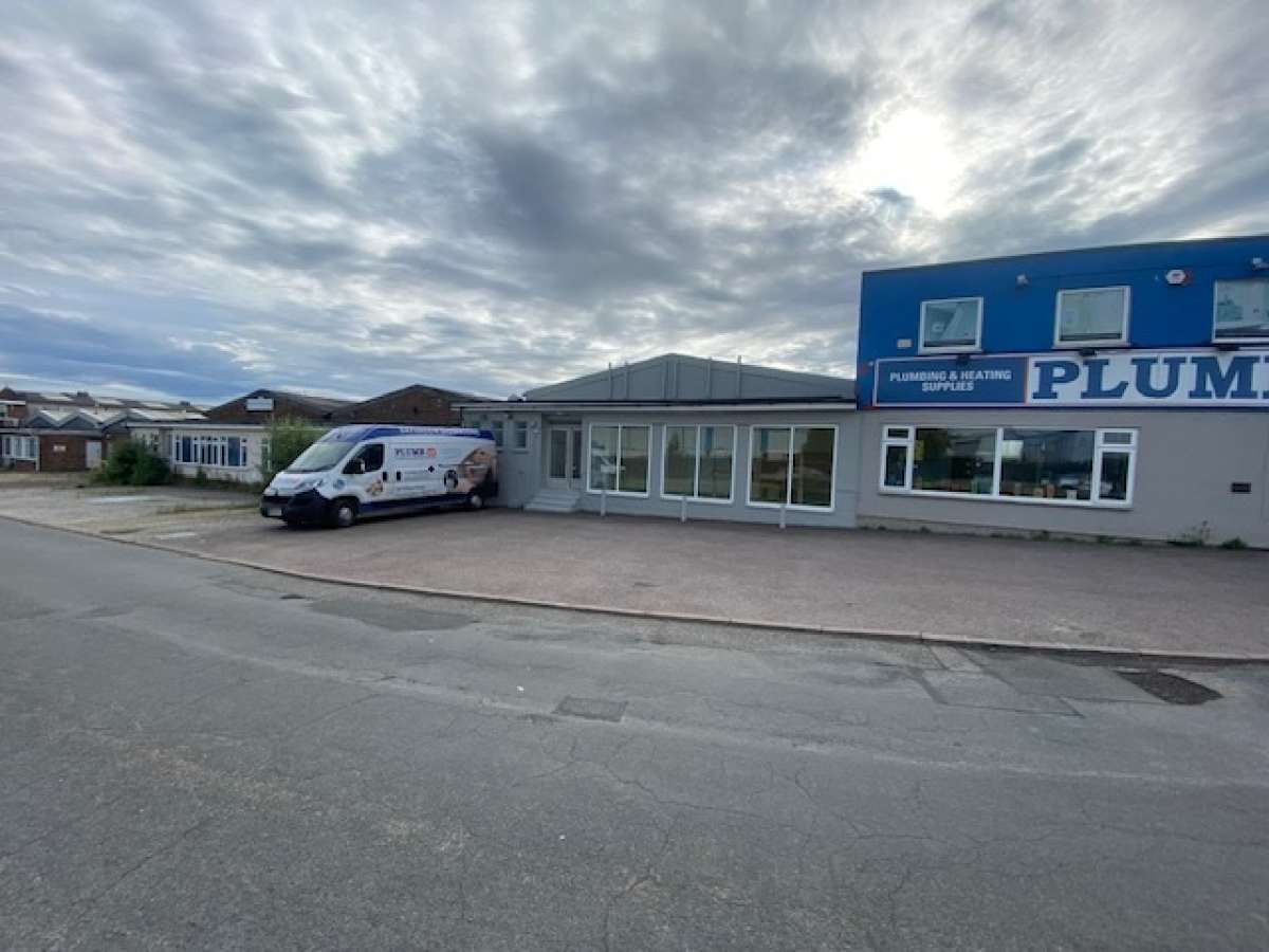 Industrial Unit in Huntingdon - photo 2
