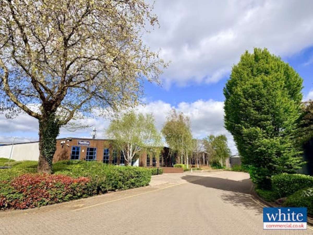 Industrial Unit in Banbury - photo 3