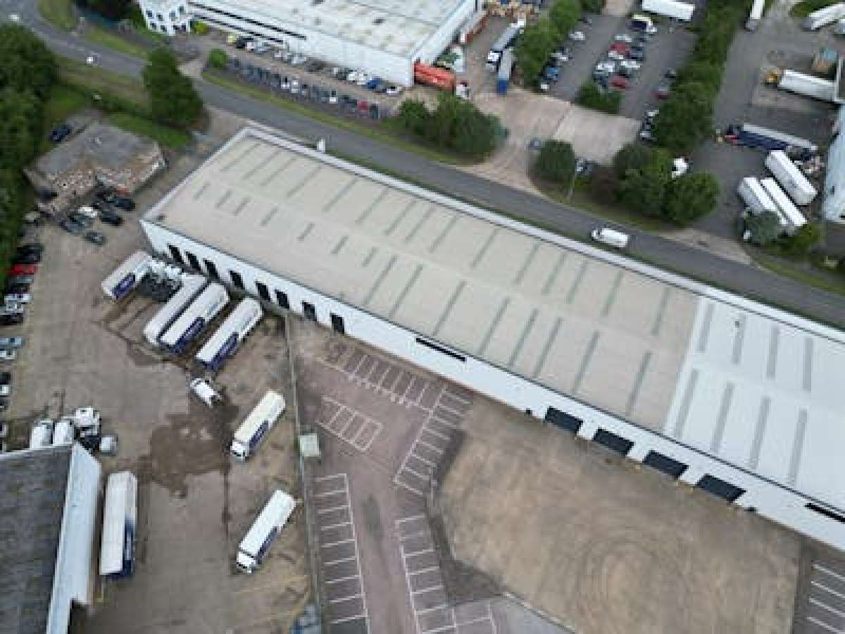 Industrial Unit in Northampton - photo 2