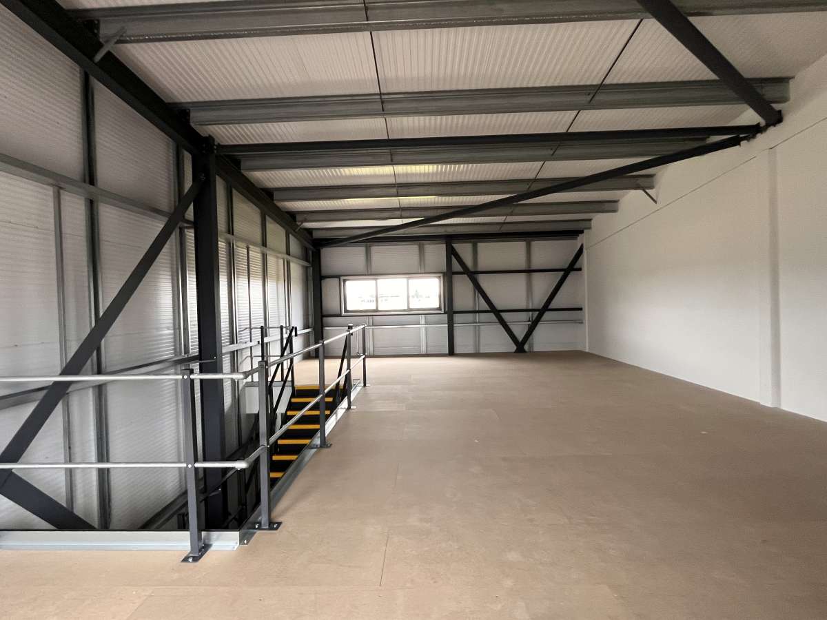 Industrial Unit in Clyst Honiton - photo 3