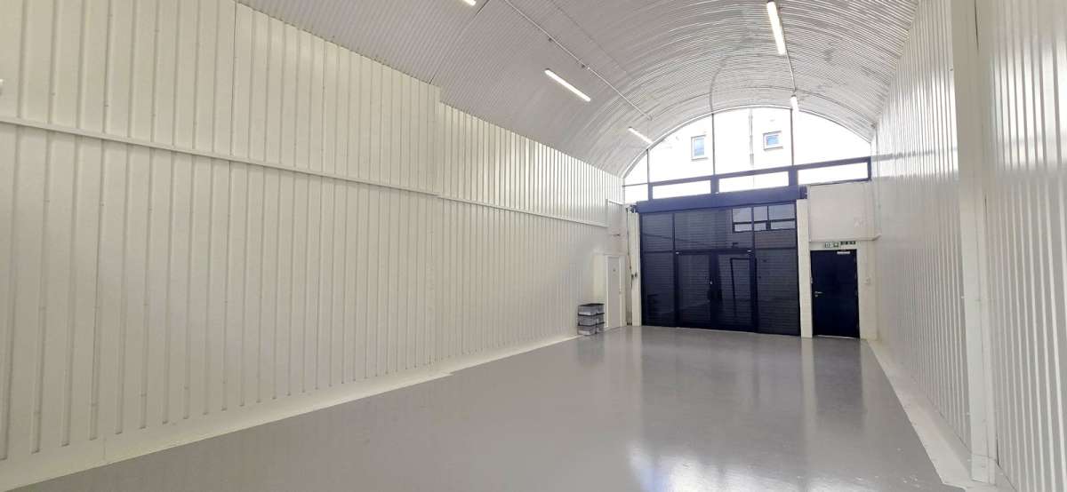 Industrial Unit in London