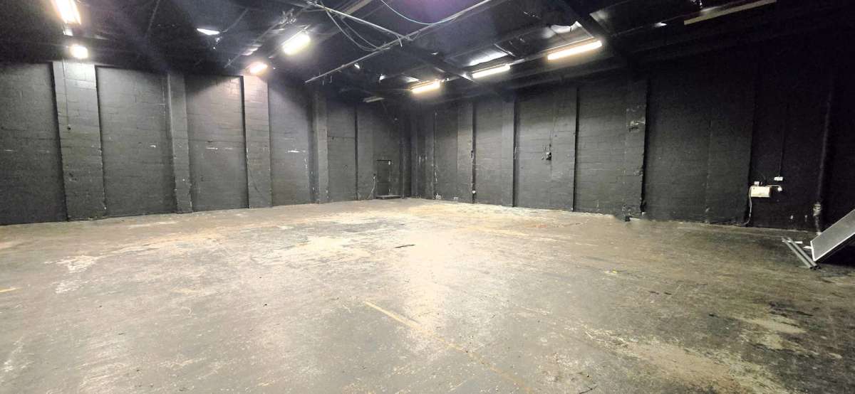 Industrial Unit in London