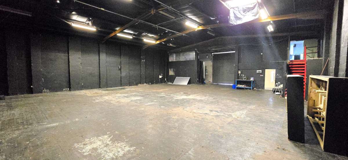 Industrial Unit in London