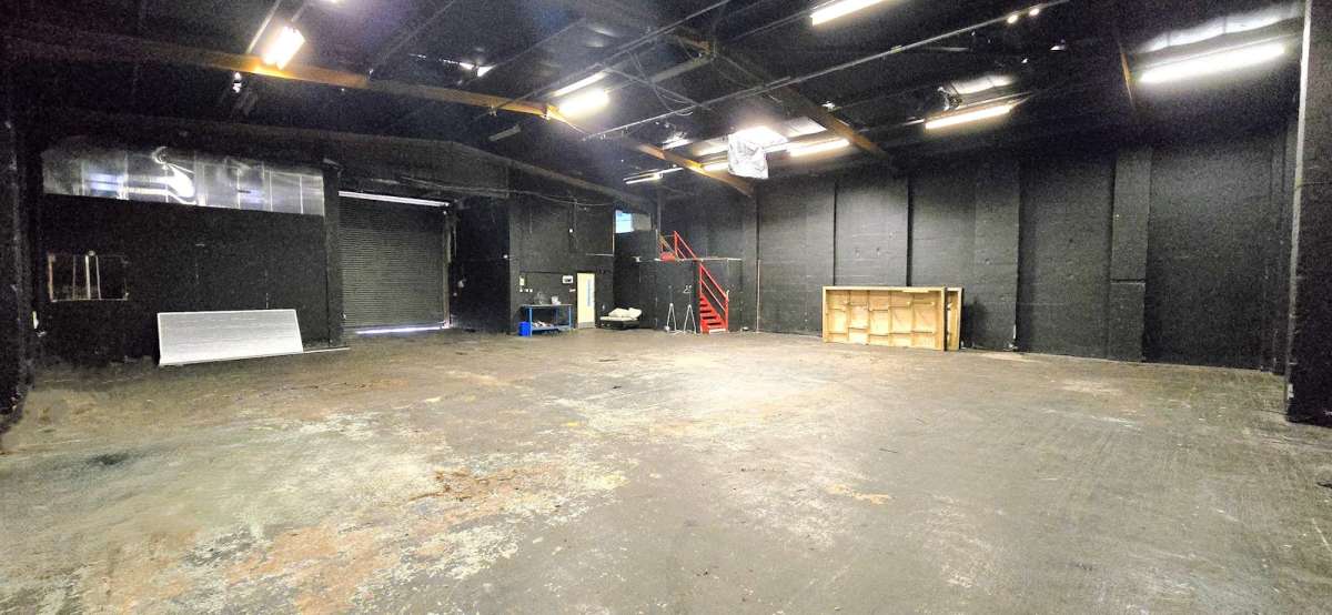 Industrial Unit in London
