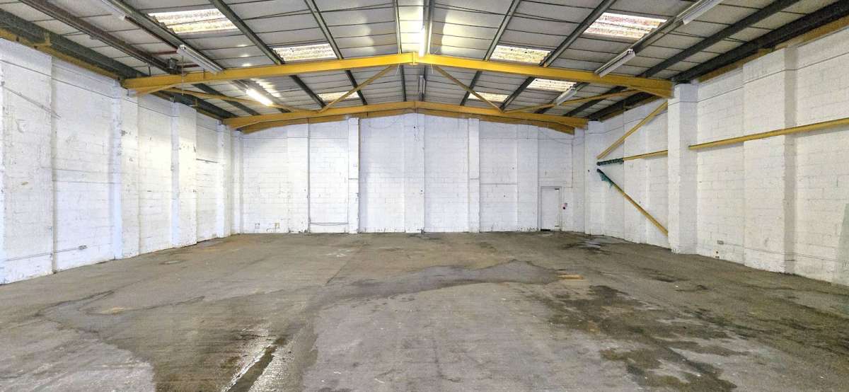 Industrial Unit in London - photo 4