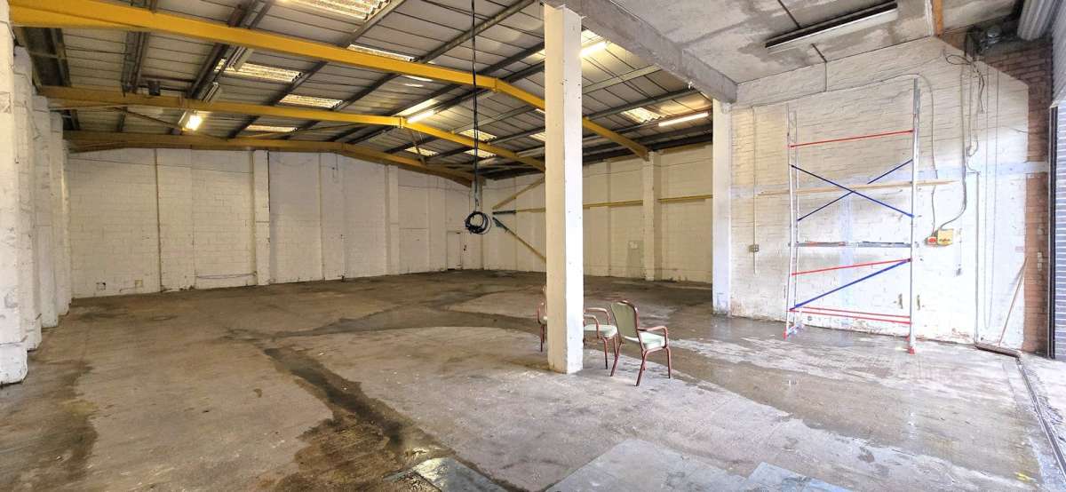 Industrial Unit in London