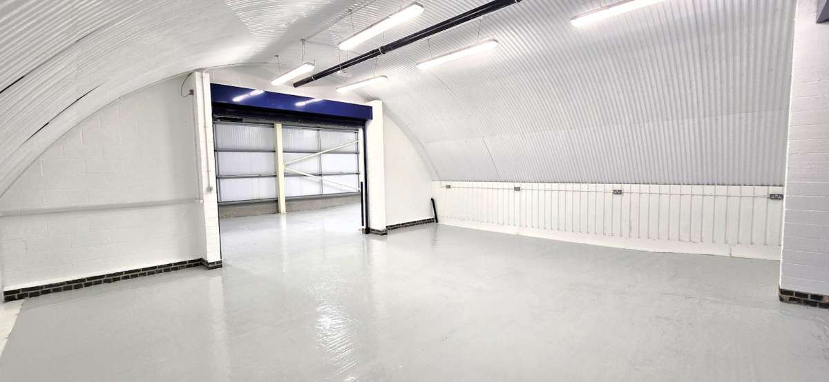 Industrial Unit in London