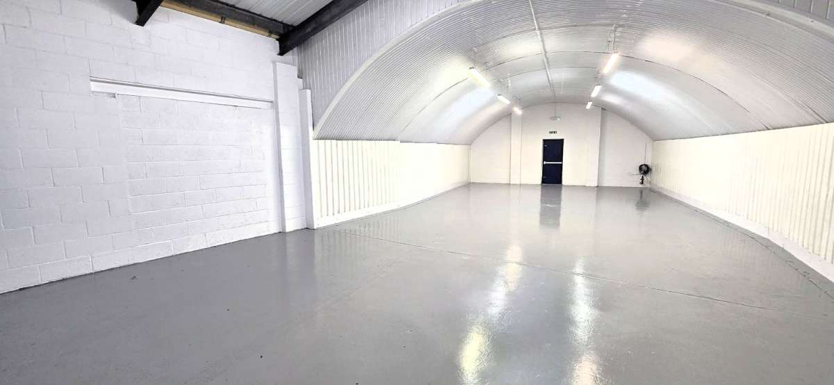 Industrial Unit in London