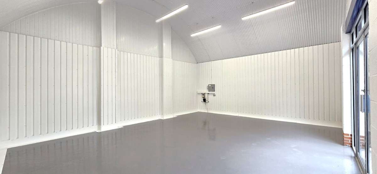 Industrial Unit in London
