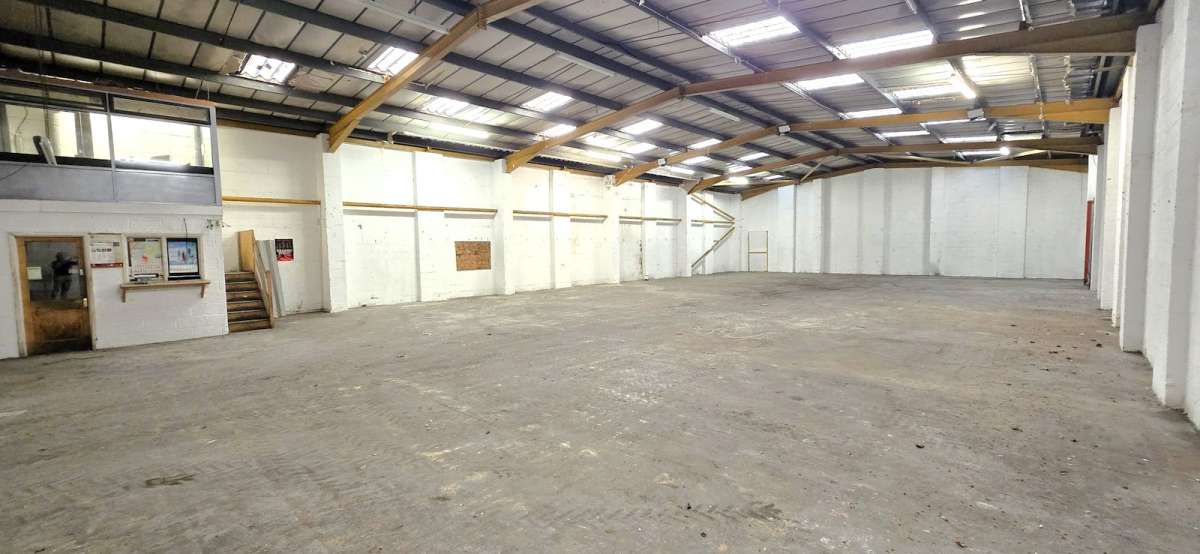 Industrial Unit in London