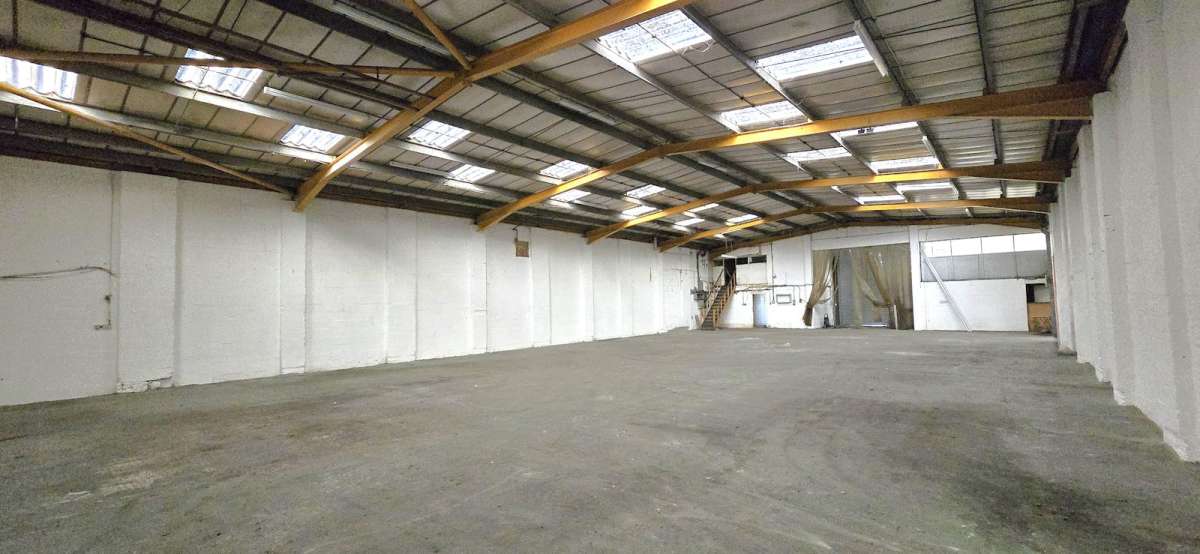 Industrial Unit in London