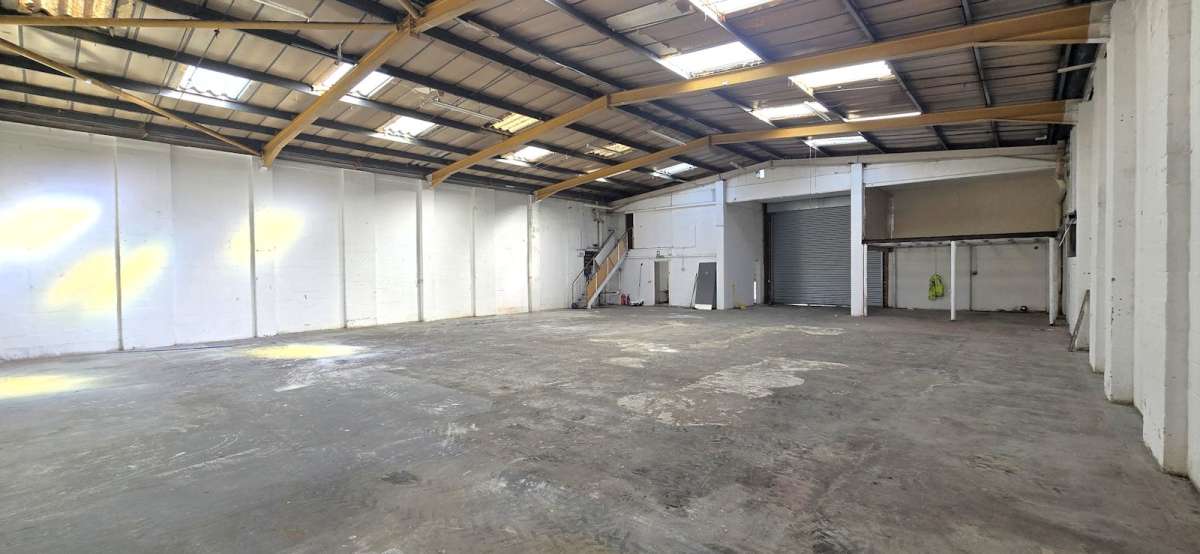 Industrial Unit in London