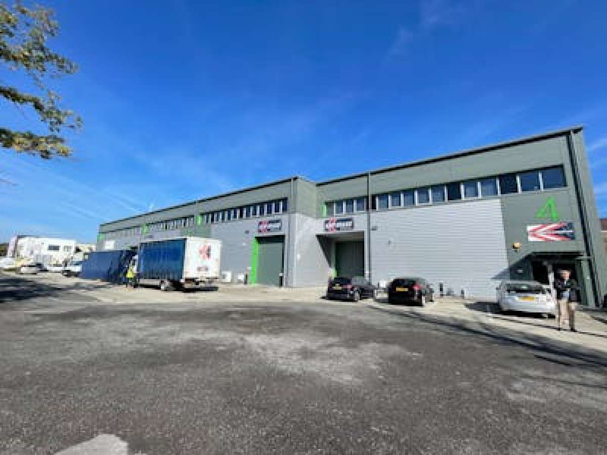 Industrial in Chertsey