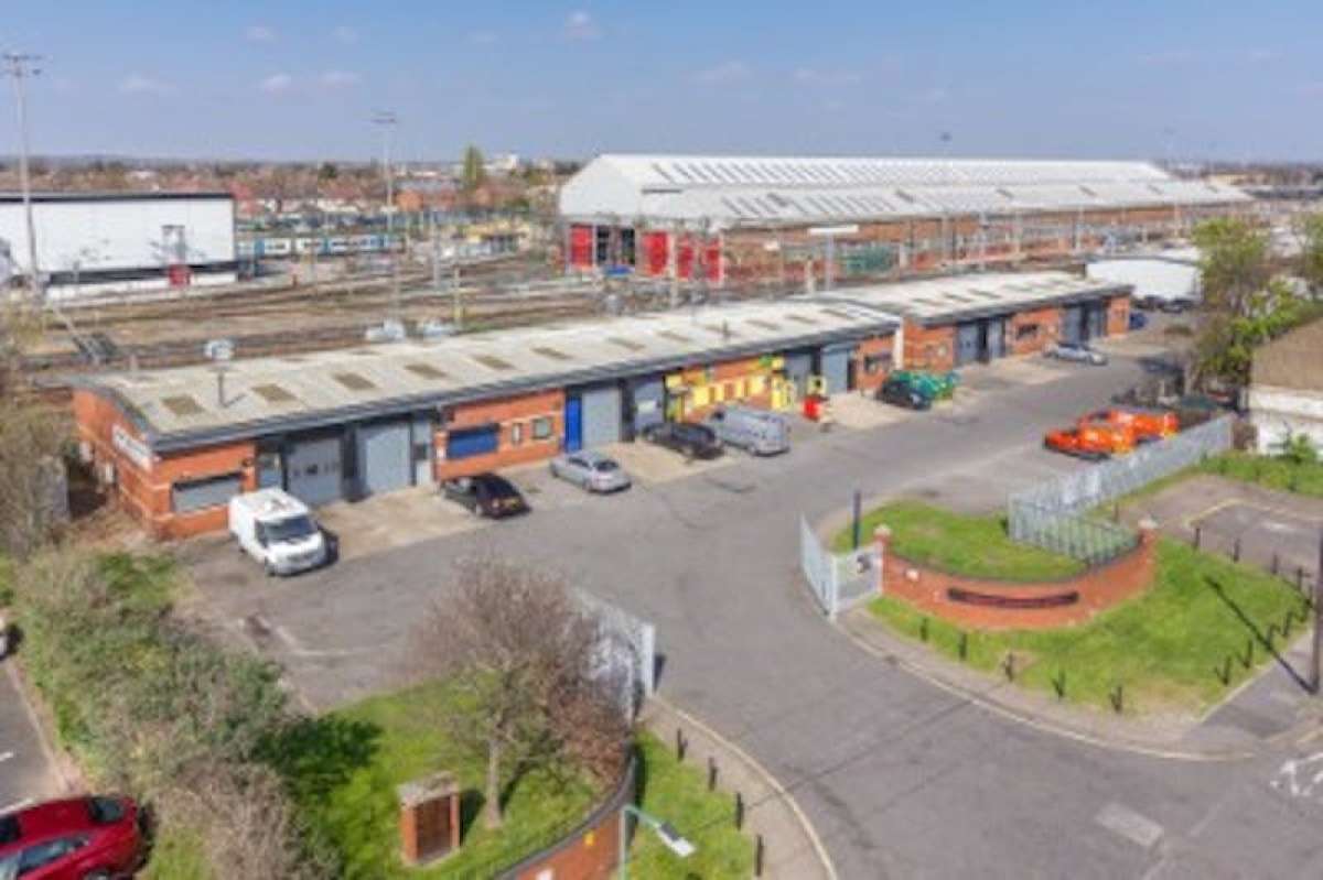Industrial Unit in Ilford - photo 4