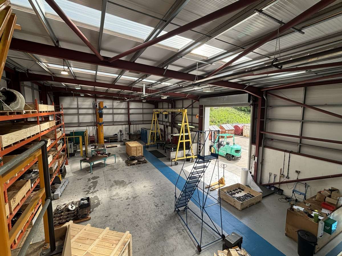 Industrial Unit in Arnhall Business Park - photo 2