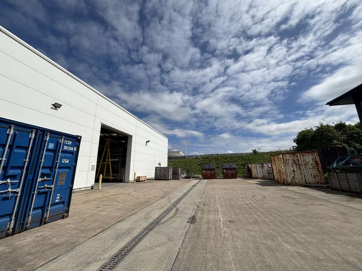 Industrial Unit in Arnhall Business Park - photo 3