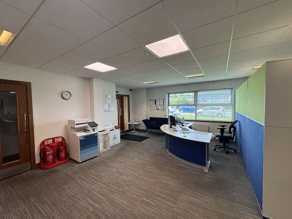 Industrial Unit in Arnhall Business Park - photo 4