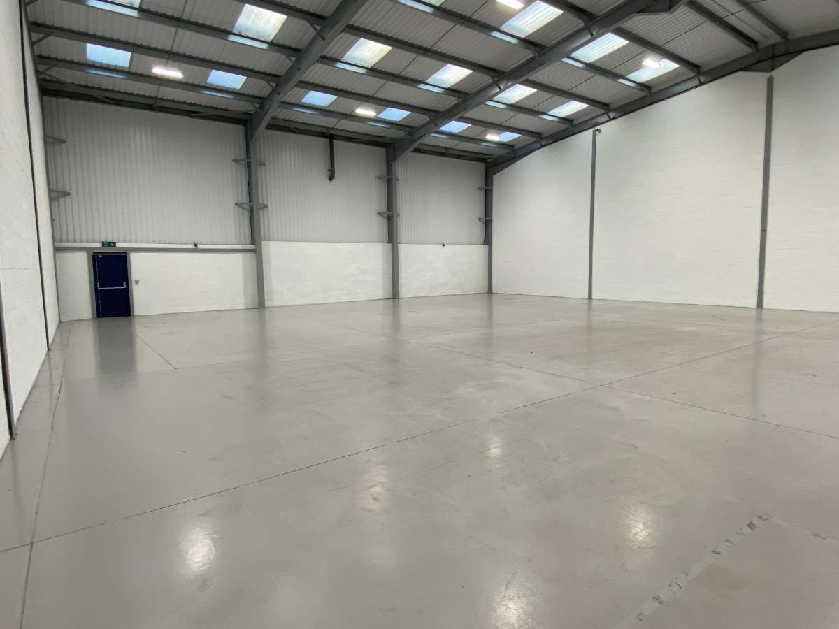 Industrial Unit in Tonbridge - photo 3