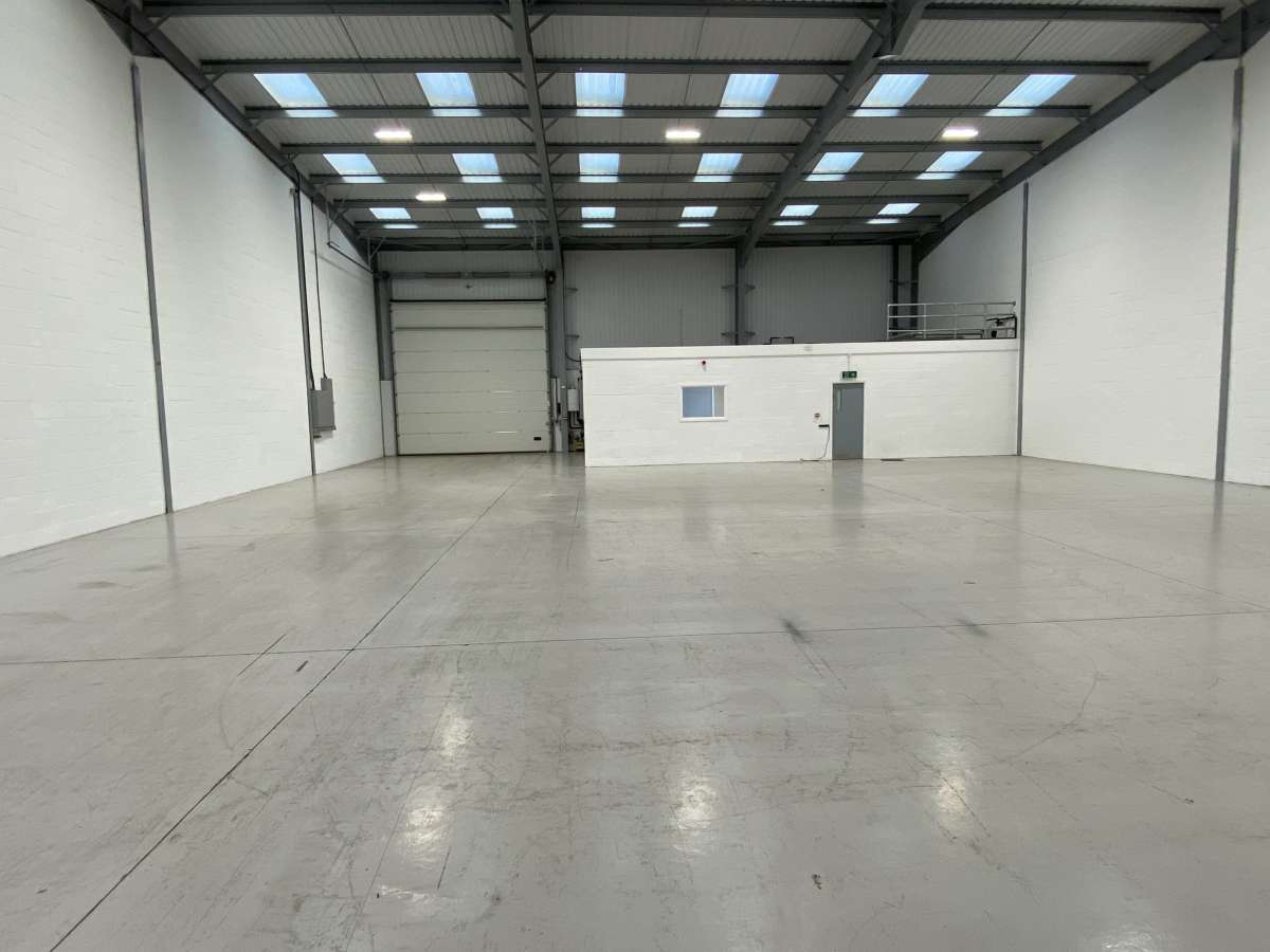 Industrial Unit in Tonbridge - photo 4