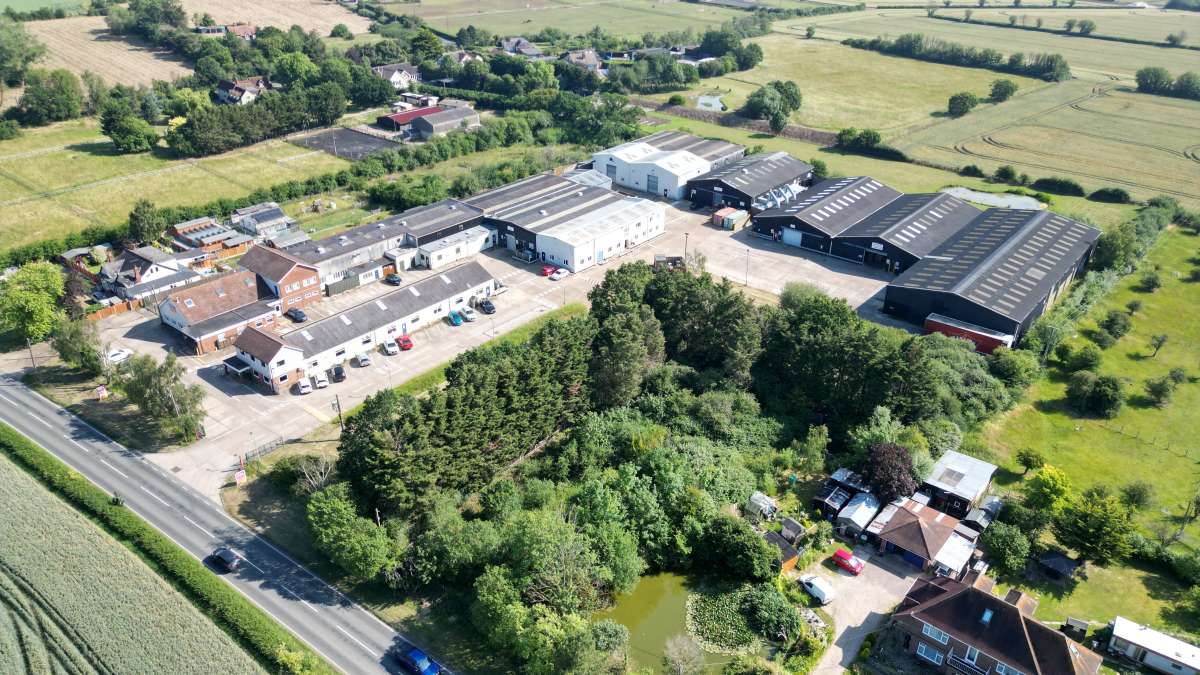 Industrial in Mundon