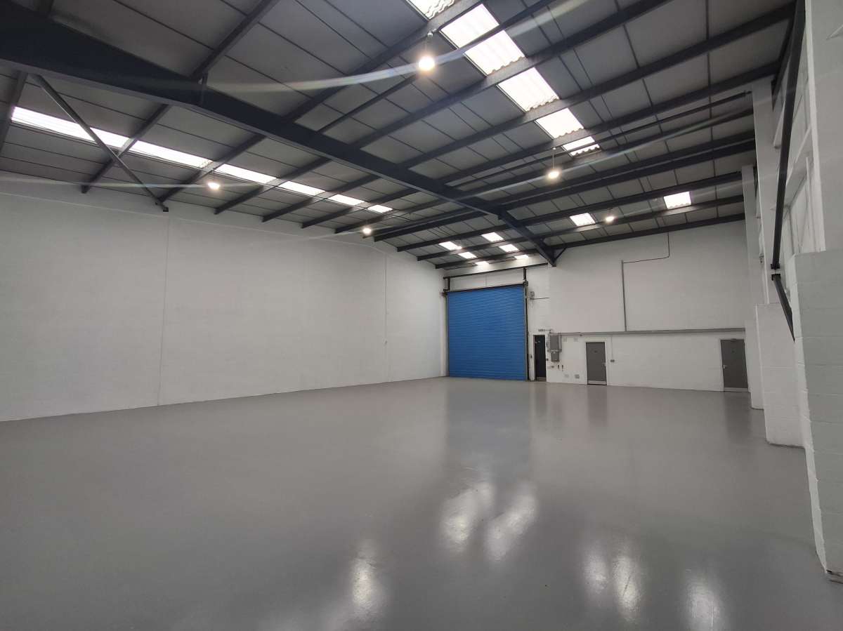 Industrial Unit in Croydon - photo 4