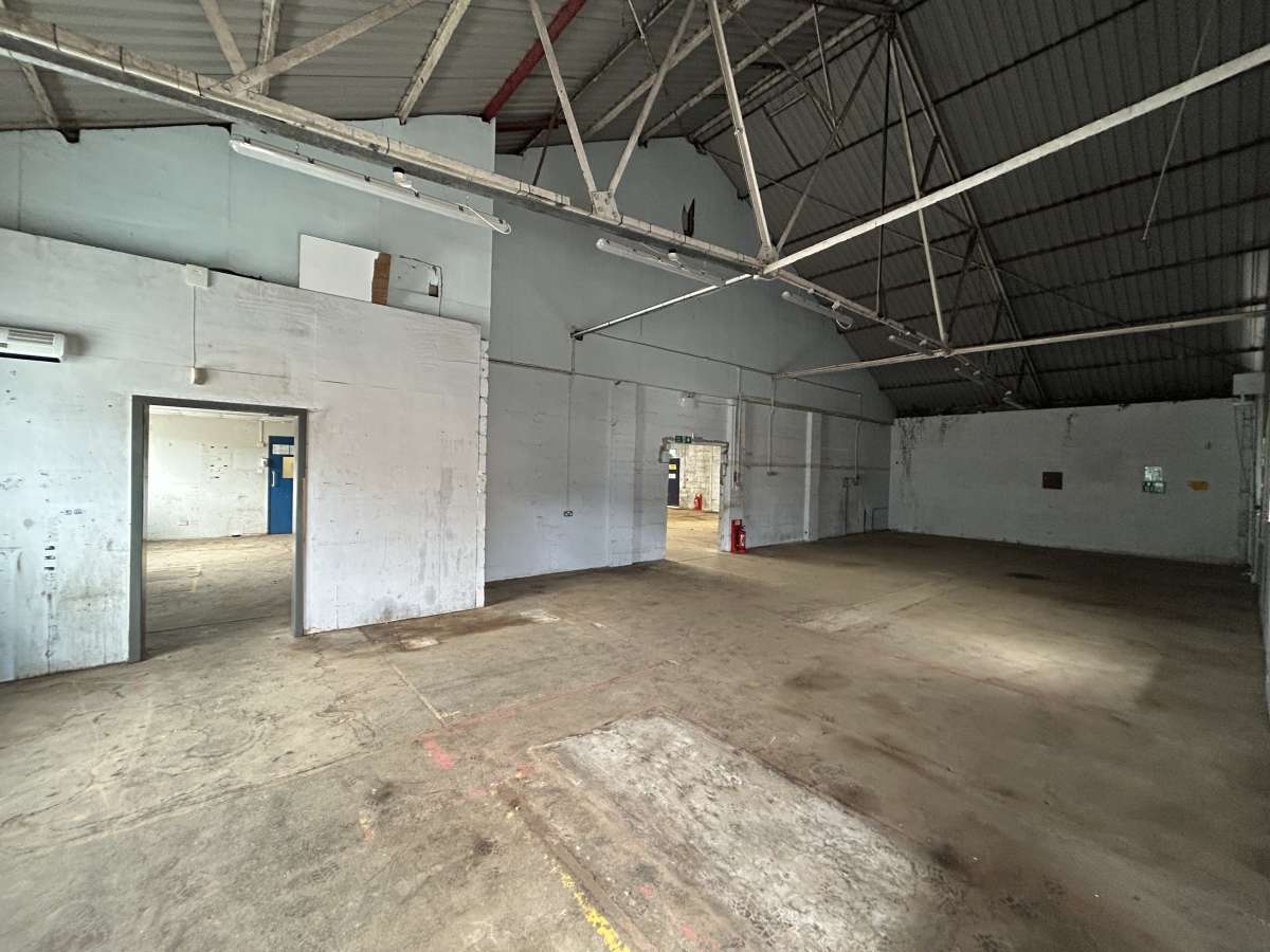 Industrial Unit in Truro - photo 3