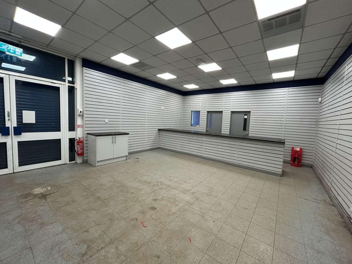 Industrial Unit in Truro - photo 4