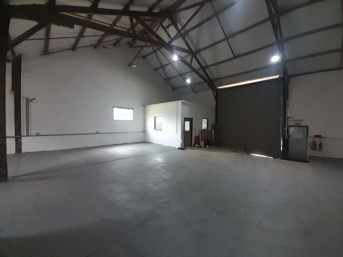 Industrial Unit in Haslingfield - photo 3