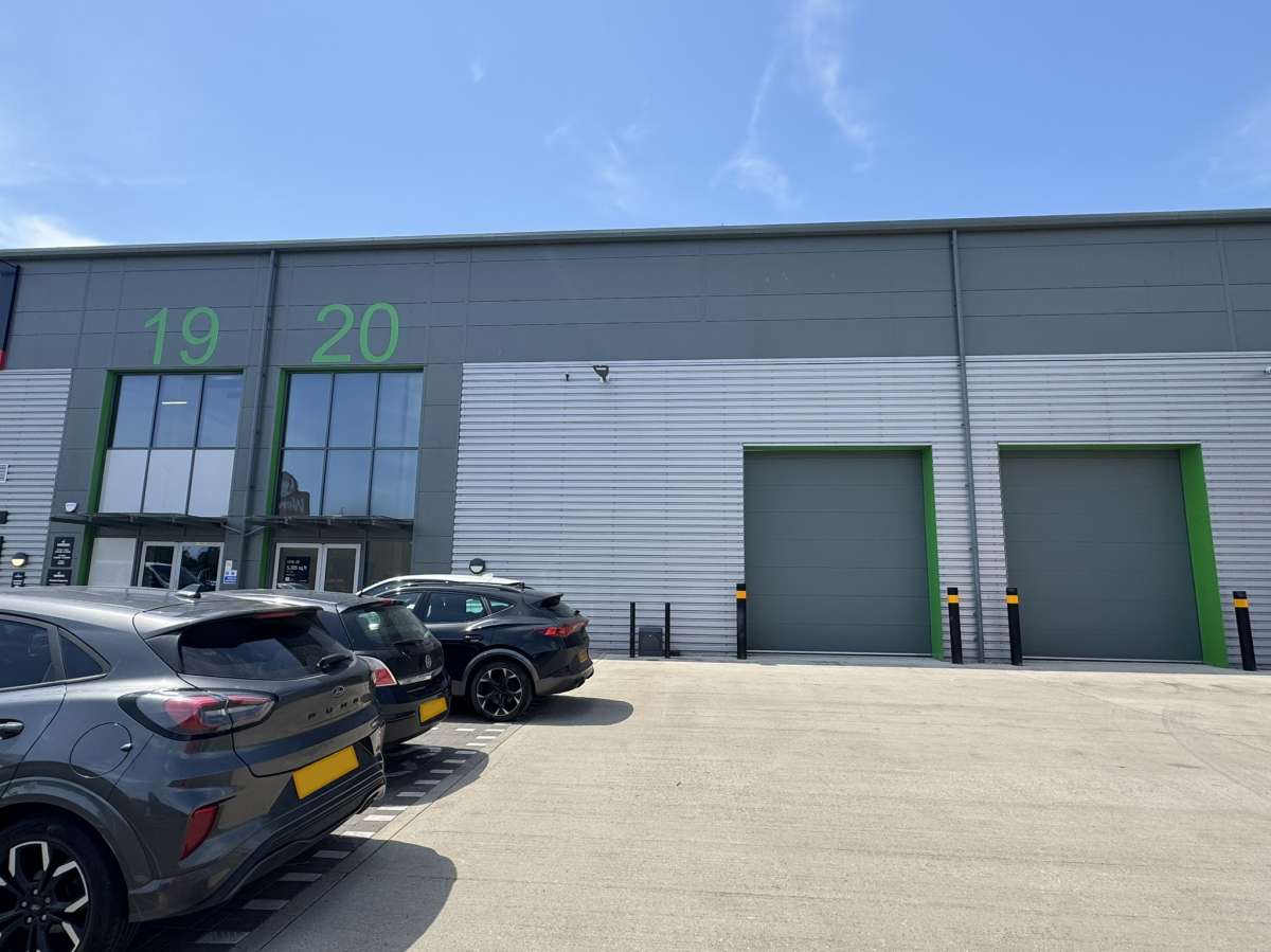 Industrial Unit in Peterborough - photo 2