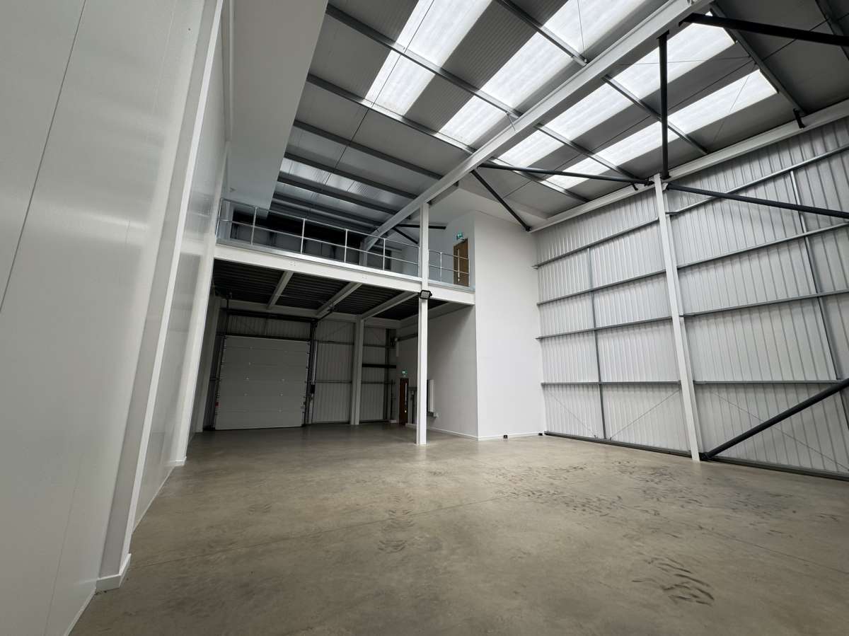 Industrial Unit in Peterborough - photo 4