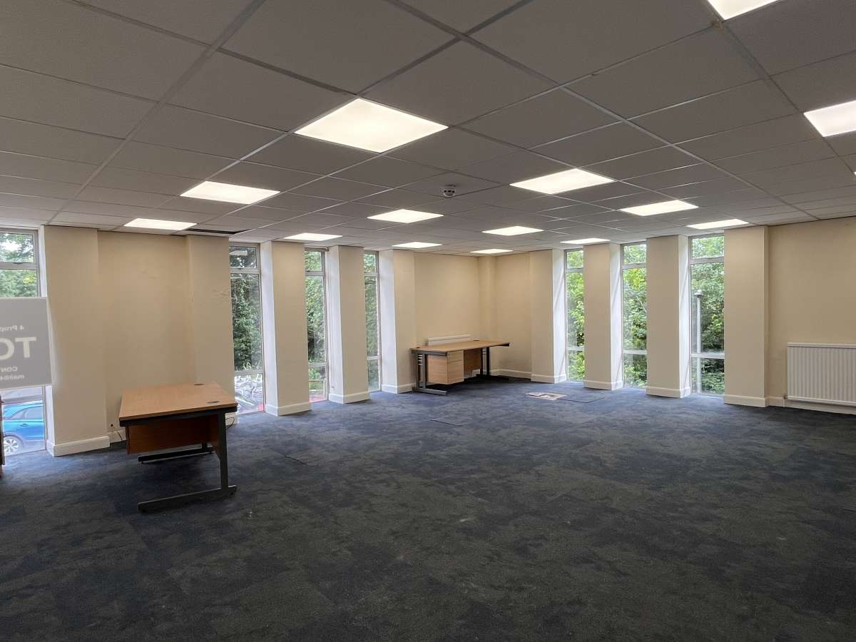 Industrial Unit in Bampton - photo 3