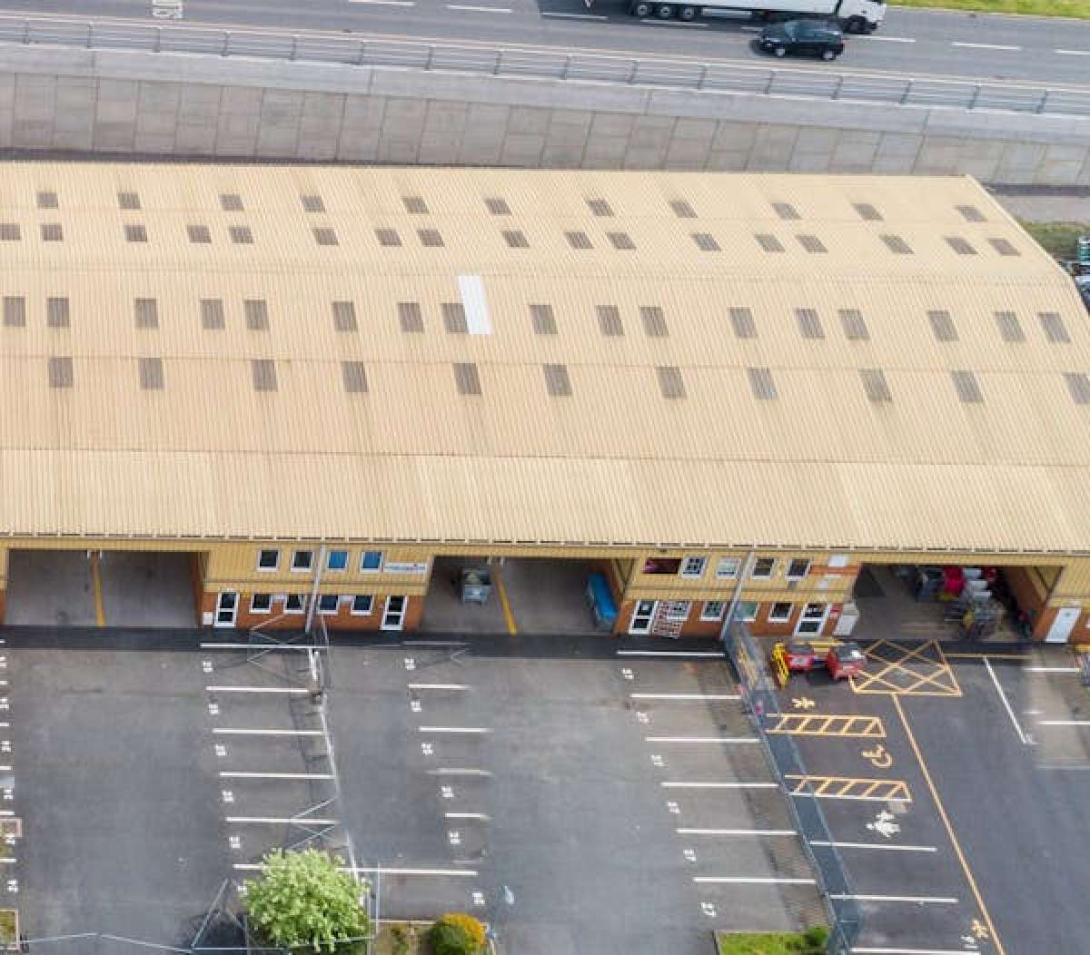 Industrial Unit in Pershore - photo 2