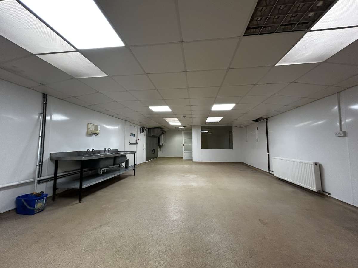 Industrial Unit To Let, Feniton